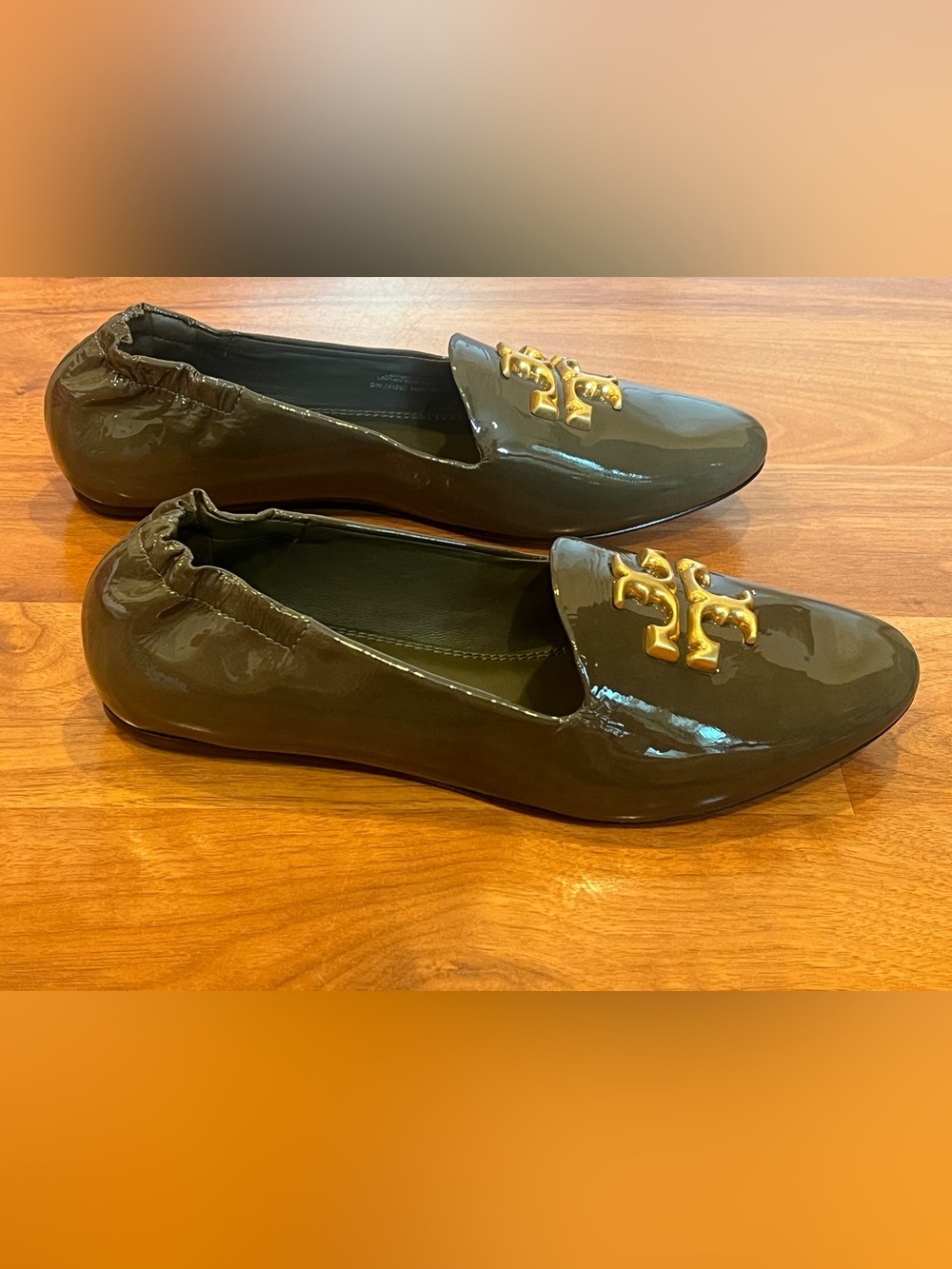 Tory Burch Eleonor Moss Spongy Patent Leather Loafer - size 8M - NWOB - Picture 8 of 12
